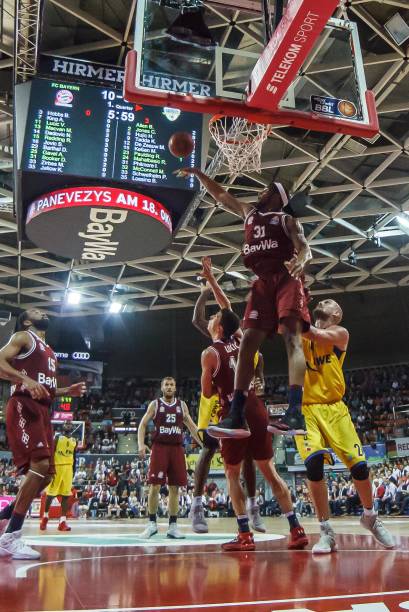 因其卓越的 因其卓越的