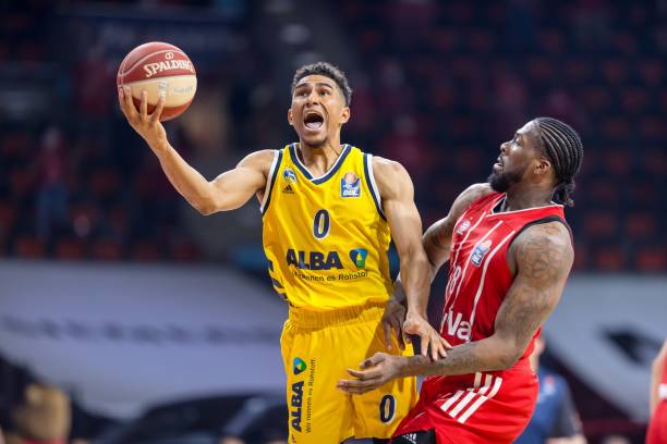 而巴西队则 而巴西队则