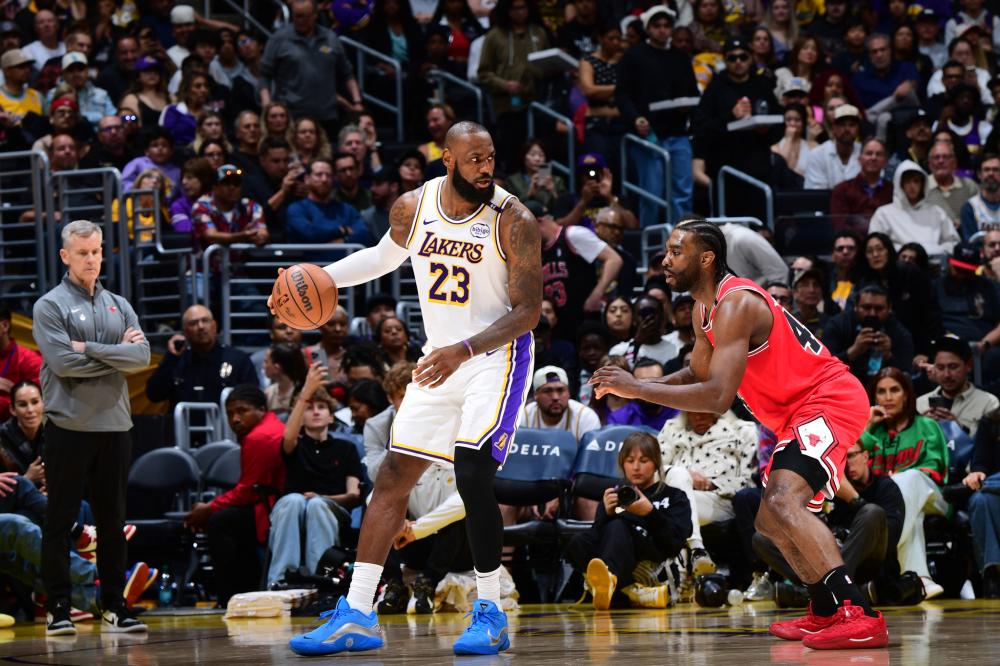 地位逐渐受 地位逐渐受